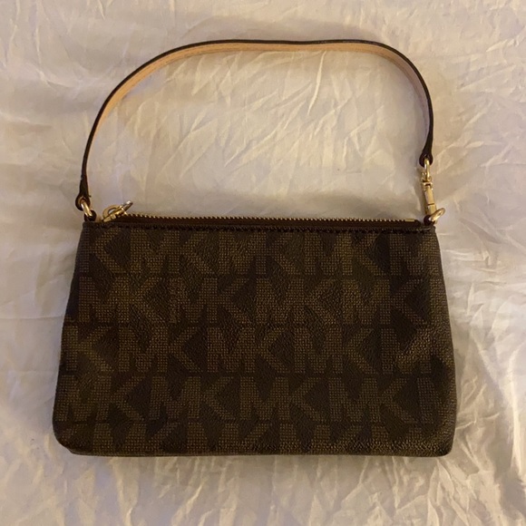 Michael Kors mini logo bag - Picture 2 of 4